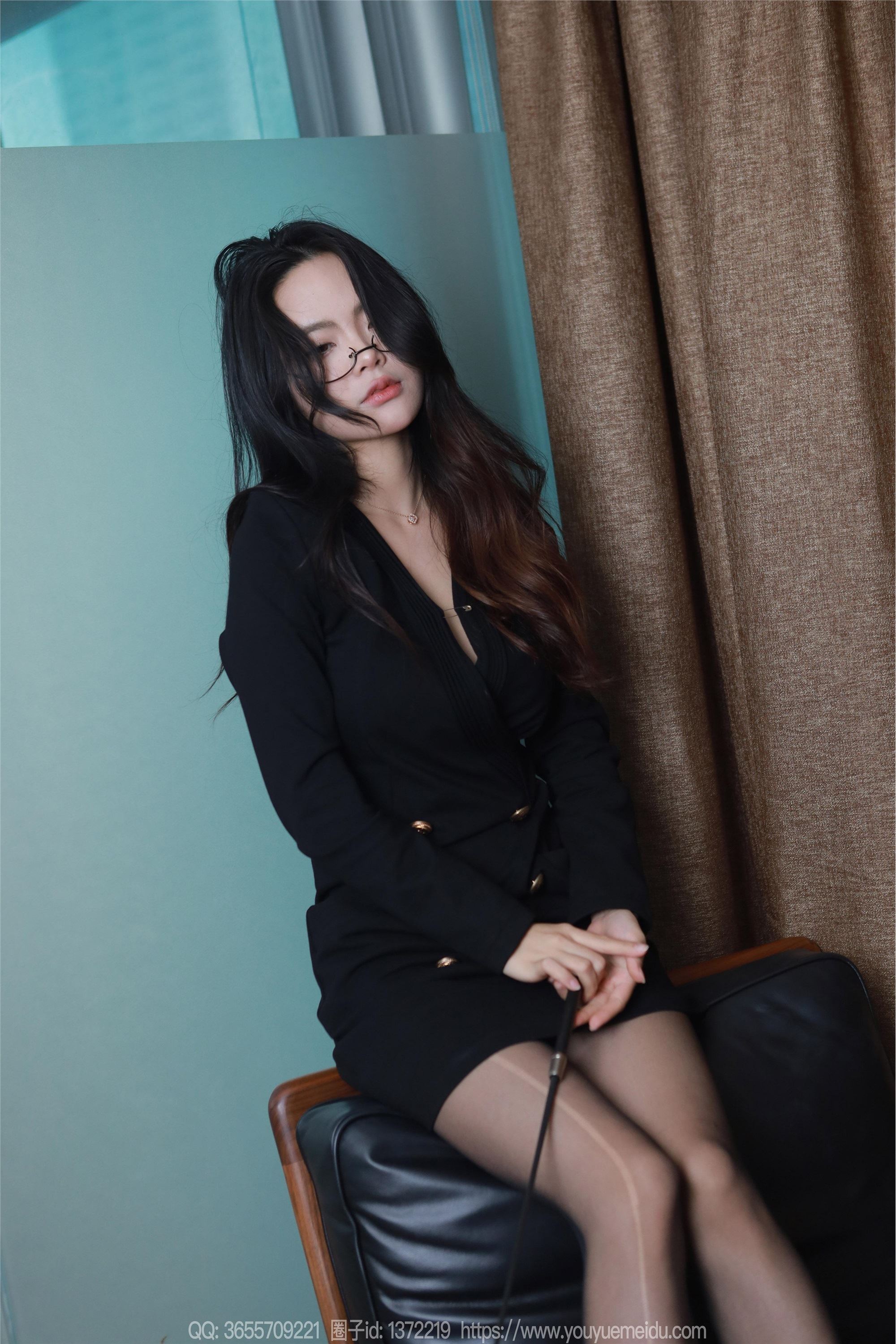 IESS异思趣向  2024.04.12 丝享家 1714 兔兔《魅惑黑衣》